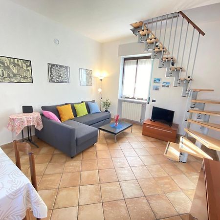 La Discografica, Graziosa Ed Elegante Per Gruppi E Famiglie, Con Parcheggio Gratuito Esterno Trezzano Rosa Exterior photo